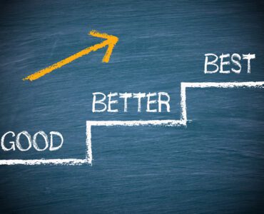 CS대행과 본업 집중을 비교한 인포그래픽