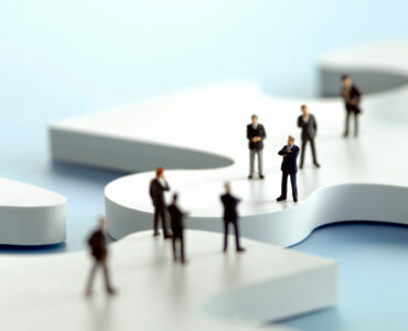 고객 여정 지도 작성 방법을 설명하는 인포그래픽